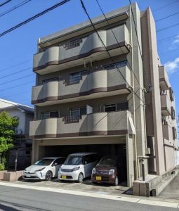 セザール喜多山４０２号室（最上階・角部屋）